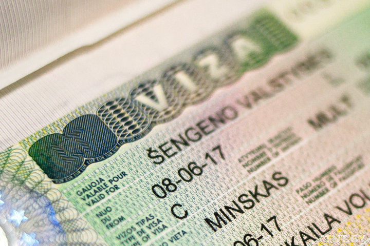 С 12 января 2020 года шенгенская виза подорожает до 80 евро