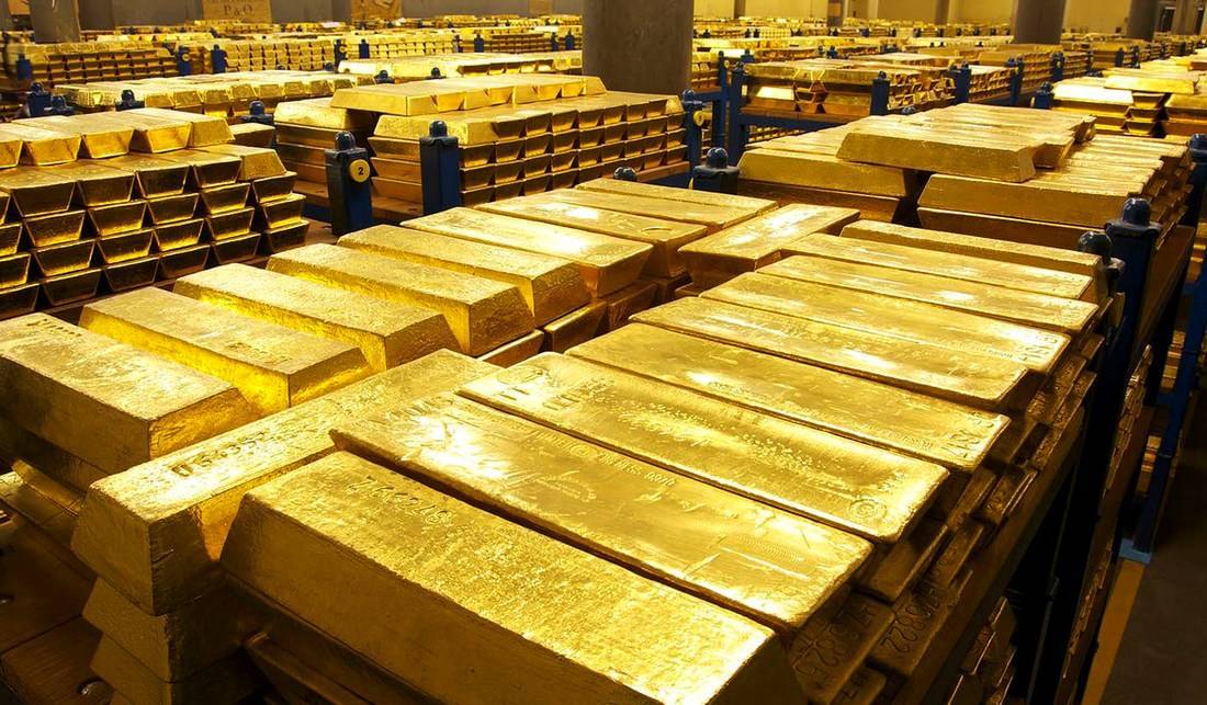 За месяц золотые запасы Беларуси упали более чем на $350 миллионов