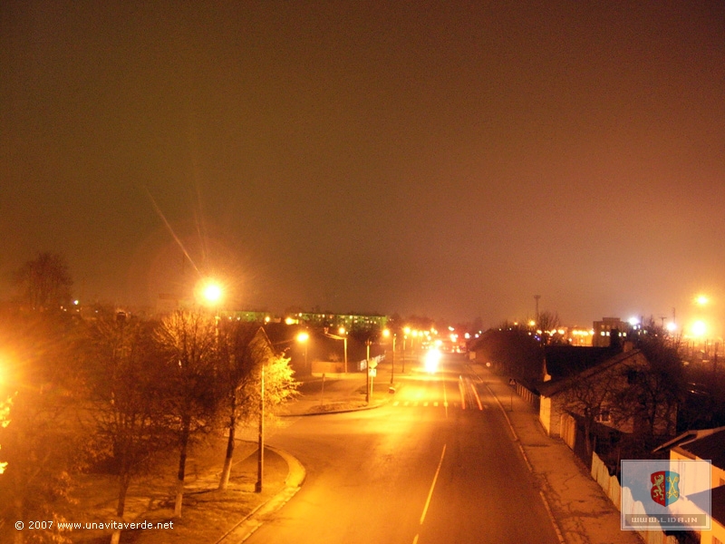 Лидская улица в свете ночных фонарей