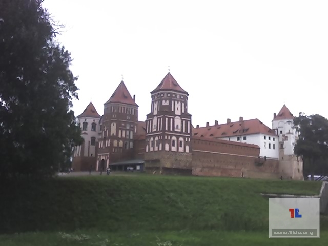Мирский замок -  август 2006